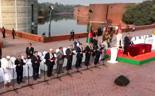 ২৫ মন্ত্রী ও ২৪ প্রতিমন্ত্রীর শপথ, নতুন সরকারের আনুষ্ঠানিক যাত্রা শুরু